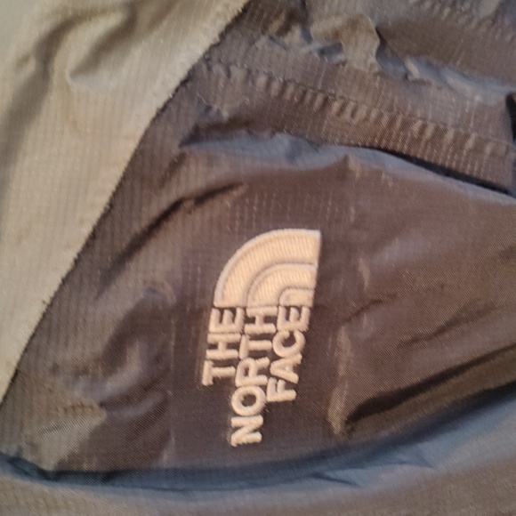 The North Face hyvent black and gray lined ski jacket size 10/12 - Picture 3 of 7